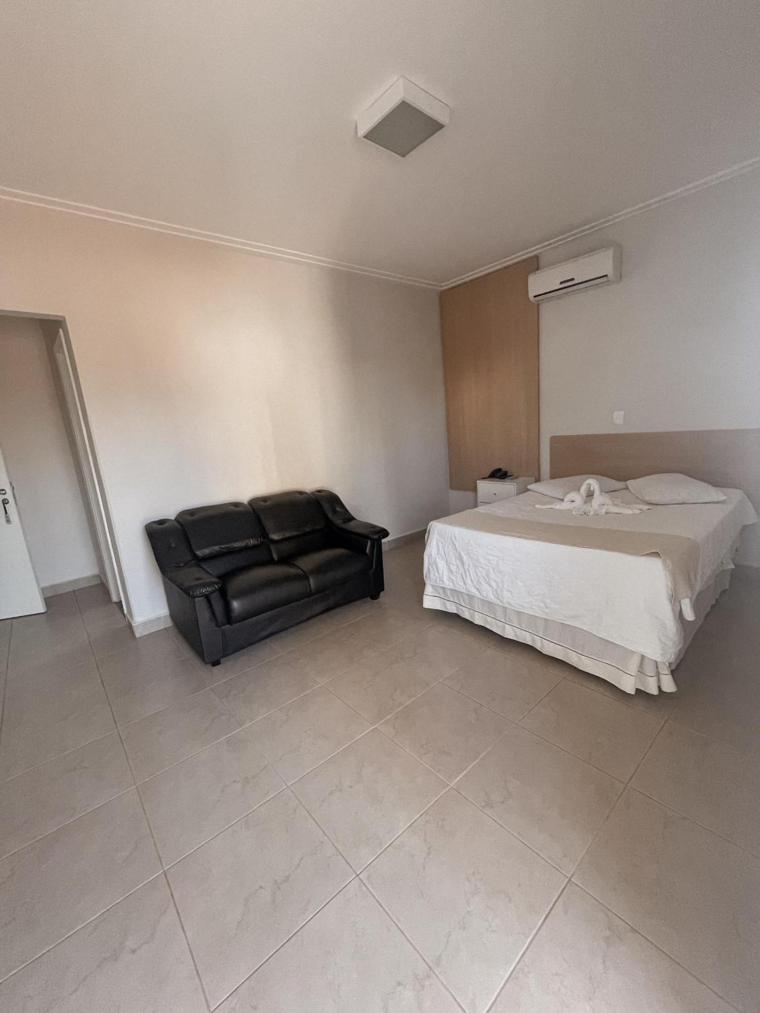 Big Hotel Araguari Extérieur photo